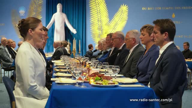 Chrystus Boży objawia się w Rodowej Gminie Pana